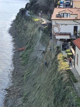 Sanacija klifa pod župniščem I Risanamento della scogliera sotto la parrocchia (4)